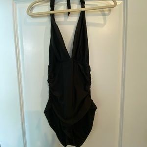 Old Navy Womens Black swimsuit